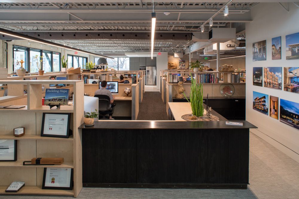 E. 7th Street Shared Office Space: 2120 E 7th St, Austin, TX 78702